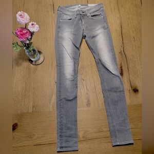 ✨WORN ONCE 💋 DURABLE YET STRETCHY JEANS